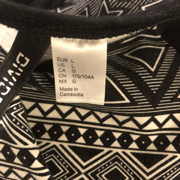 H&M Divided Black and White Dress Size Large - Picture 3 of 5